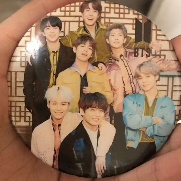 complete 6  BTS RM LOMO CARDS and ot7 pin - Picture 10 of 11